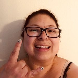 Meet your Posher, Monica